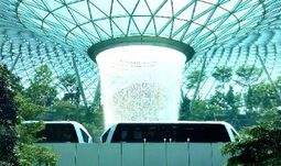 Quietly, some Hong Kong desks are moving to Singapore