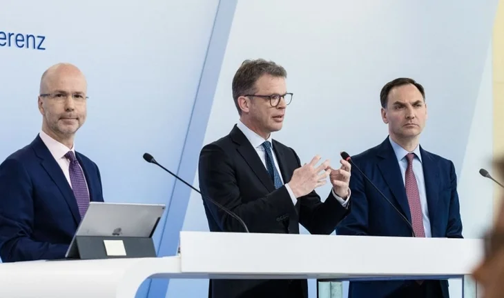 Deutsche Bank is the new destination for top engineers (says Deutsche Bank)