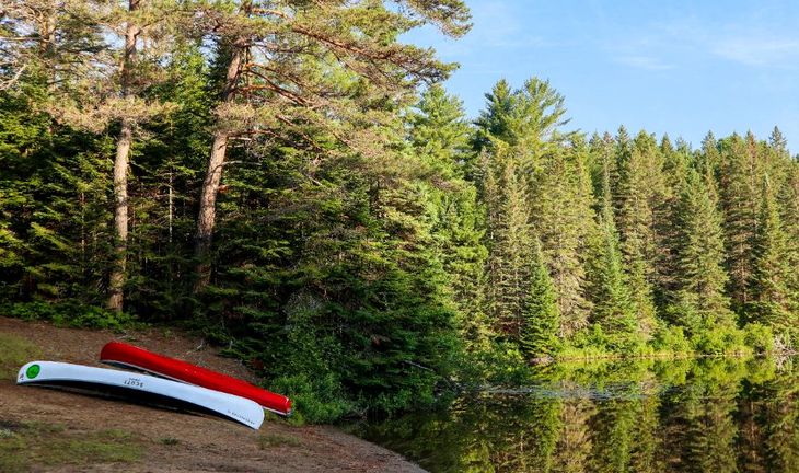 Canadian bankers gloat over superior quality of life, and more