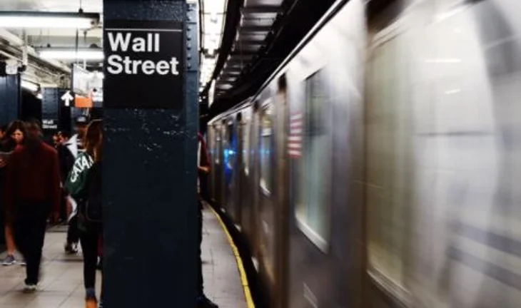 Investment bank's analyst class said to be hit by COVID-19