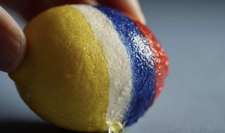 Squeeze a painted lemon 